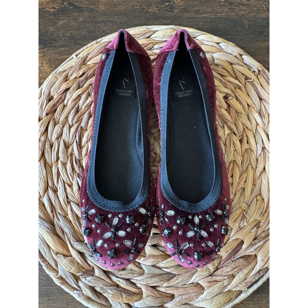 Simply Vera Vera Wang Merlot Velvet Embellished Ballet Flats Burgundy Size 7.5